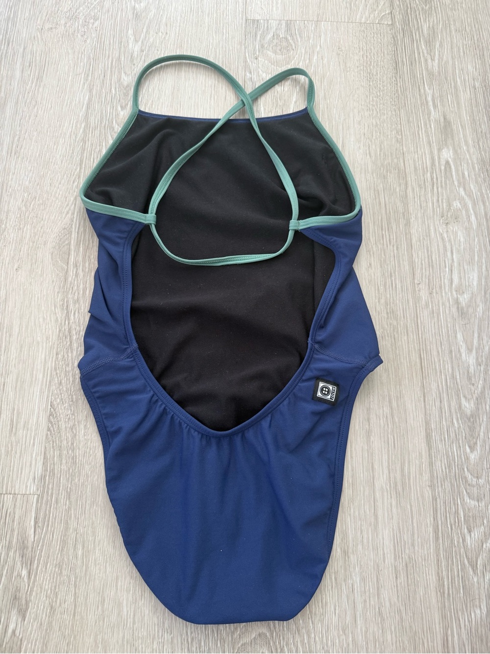 Jolyn Navy One-Piece performance Swimsuit Brandon 2 size 32 EUC